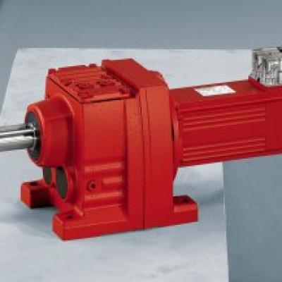 Helical servo gearmotors